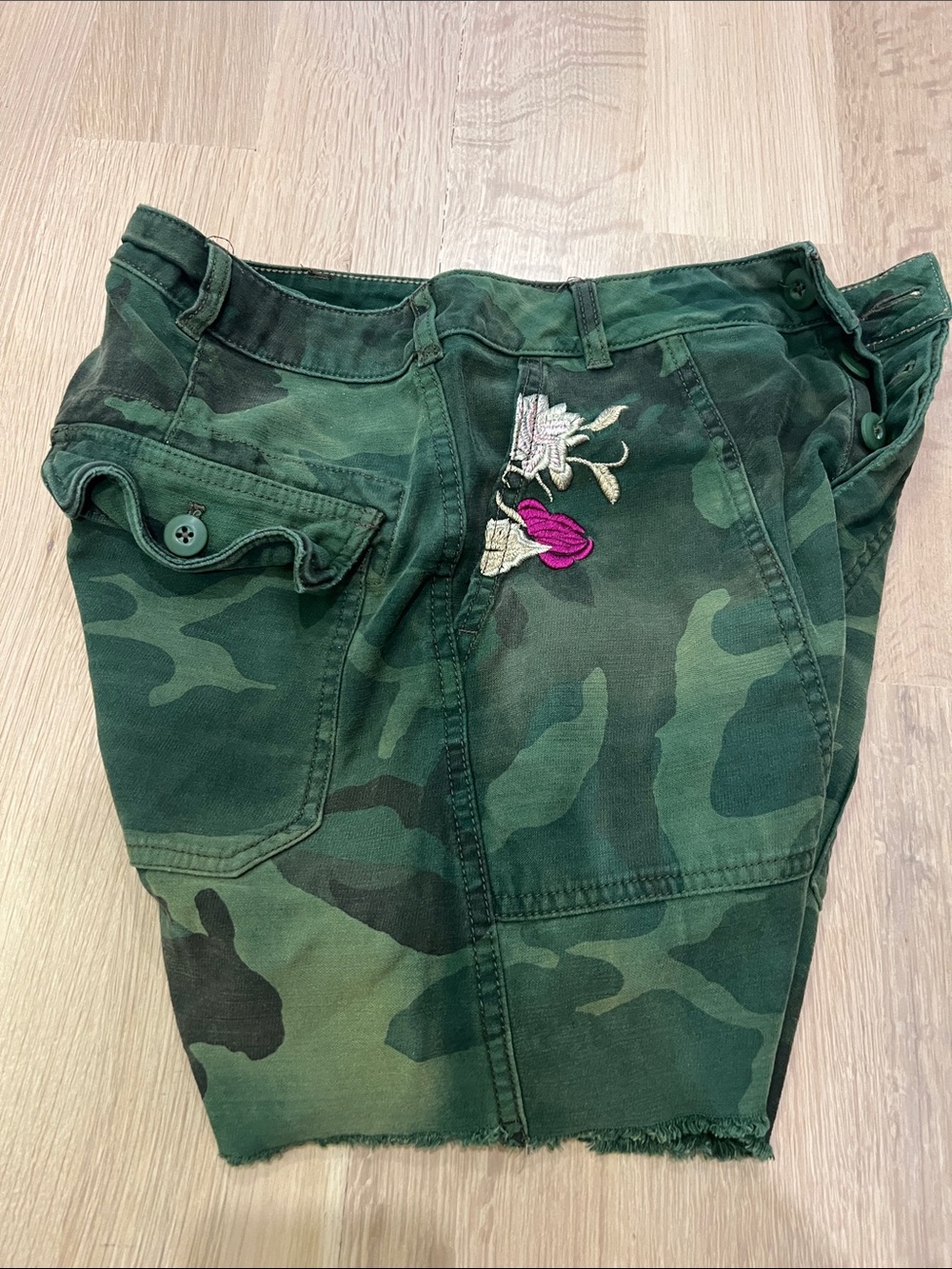 Free People Camo Green Embroidered Cargo Shorts - Picture 5 of 5